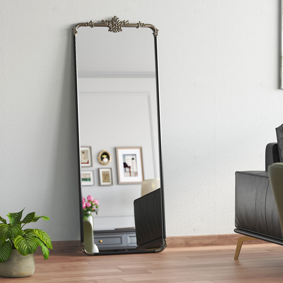 Vintage-Inspired Rectangle Carved Wall Mirror